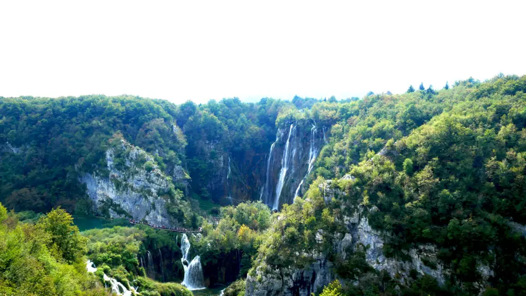 big-waterfall-plitvice