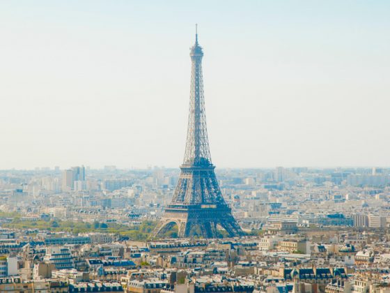 family-weekend-paris-eiffel