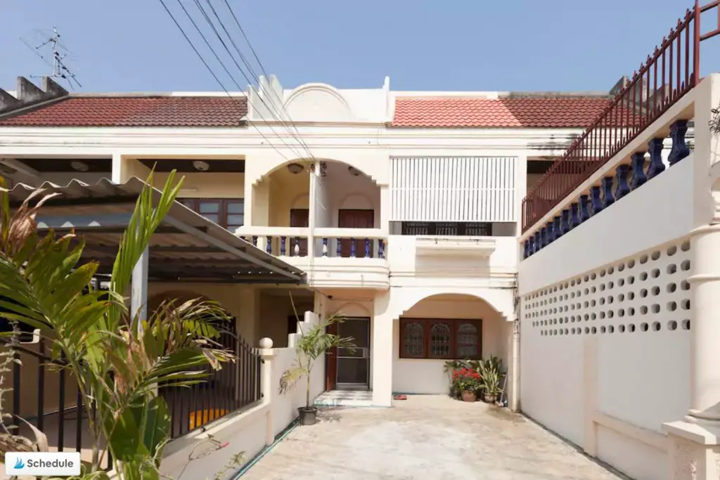 chiangmai-townhouse-riverside