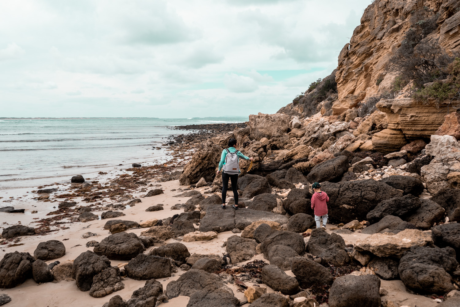 diaper-backpack-family-beach-vacation